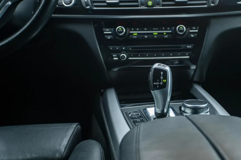 What Causes Hard Shifting in an Automatic Transmission?